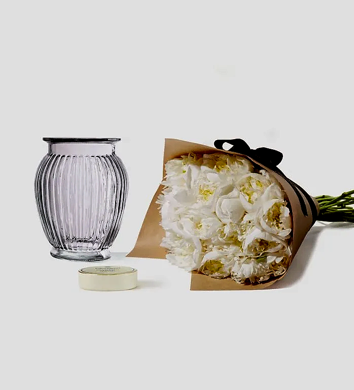 Peony and Vase Gift Set - Cotton Cloud Peonies, Royal Windsor Vase, Sea Salt Truffle